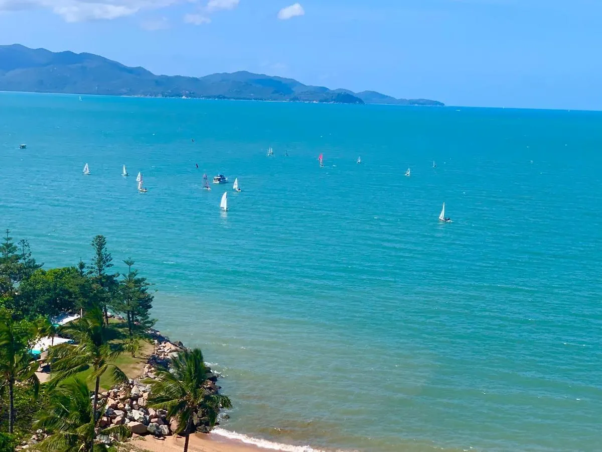 Seafront Studio The Strand Townsville Australië