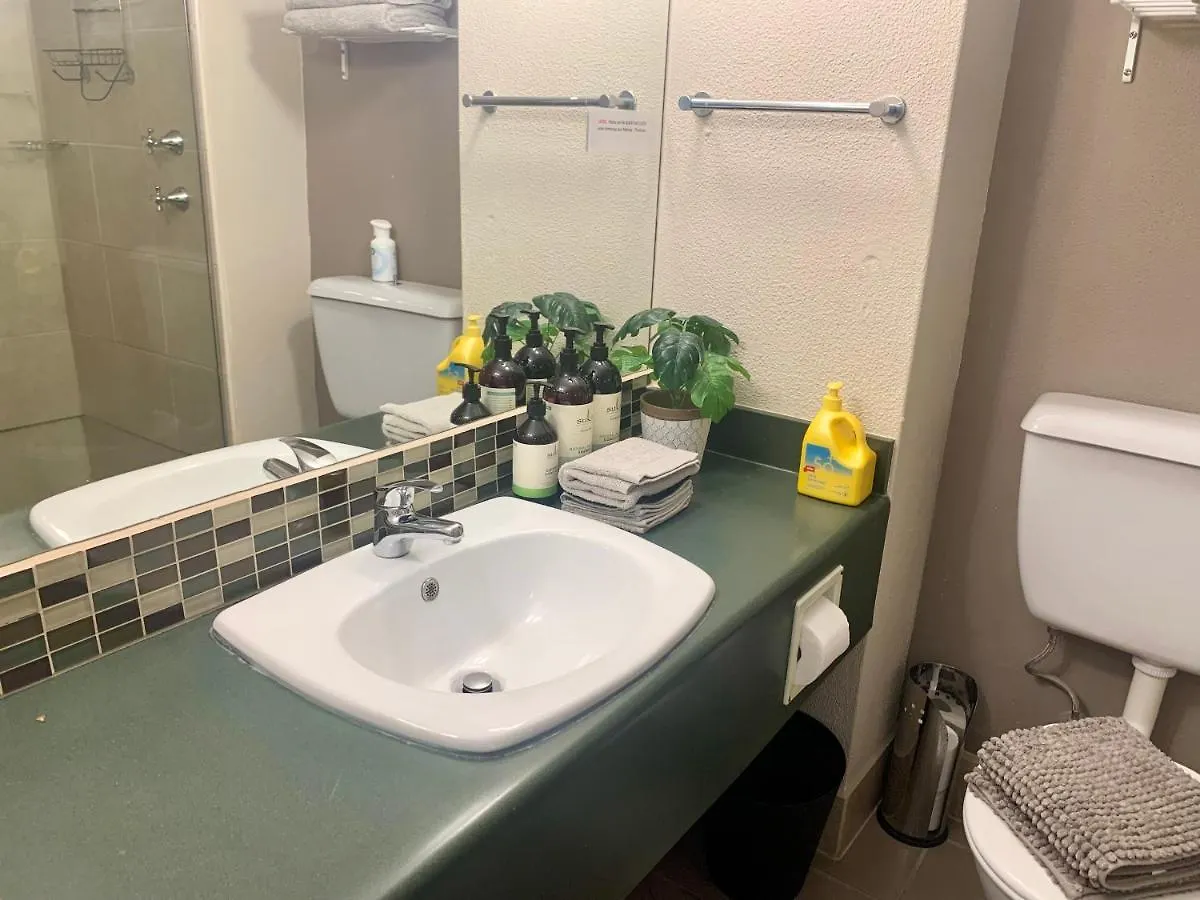 Aparthotel Seafront Studio The Strand Townsville