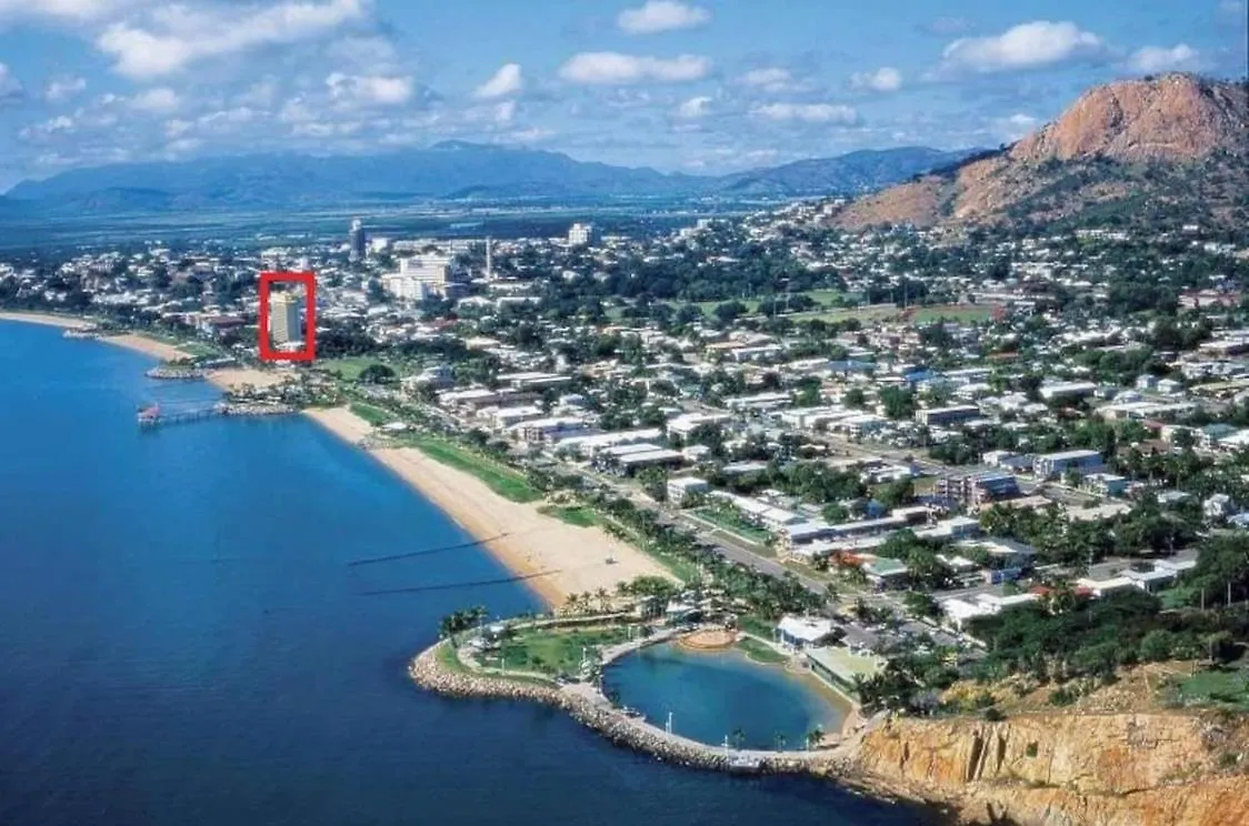 Seafront Studio The Strand Townsville Aparthotel